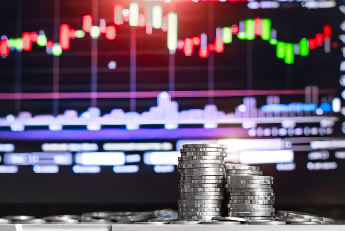 Мосбиржа запустила мини-фьючерсы на серебро с 20 ноября